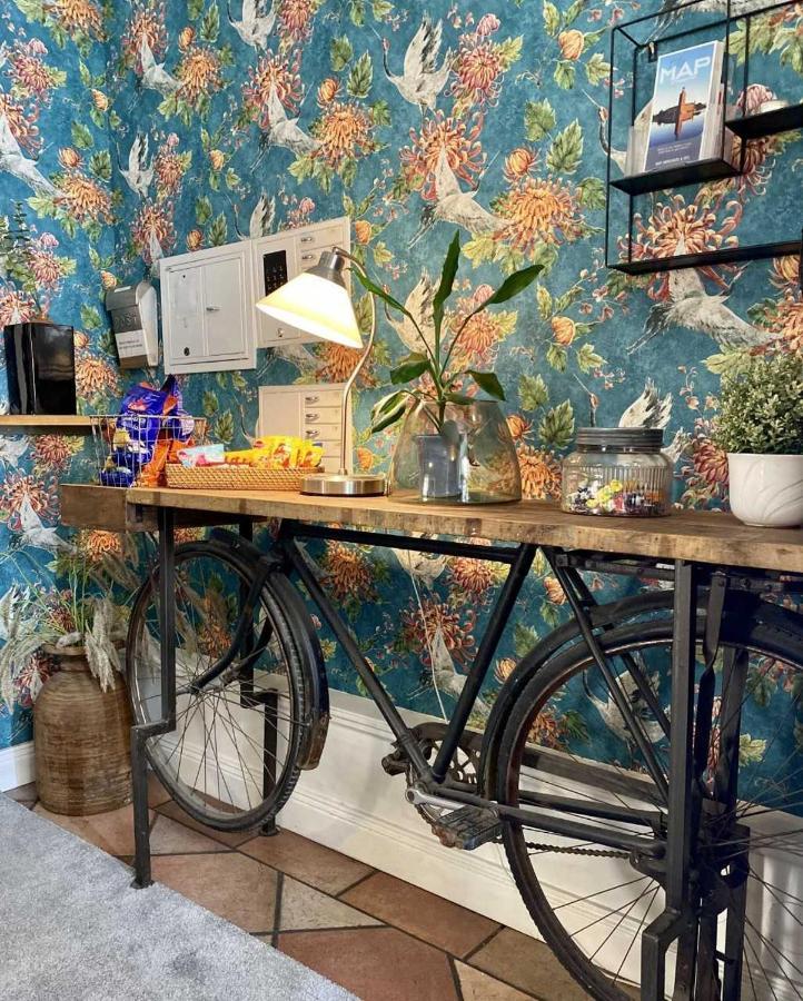 Lilla Brunn Hostel Stockholm Bagian luar foto