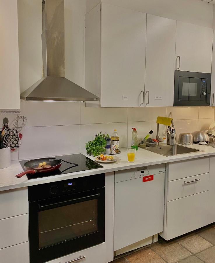 Lilla Brunn Hostel Stockholm Bagian luar foto