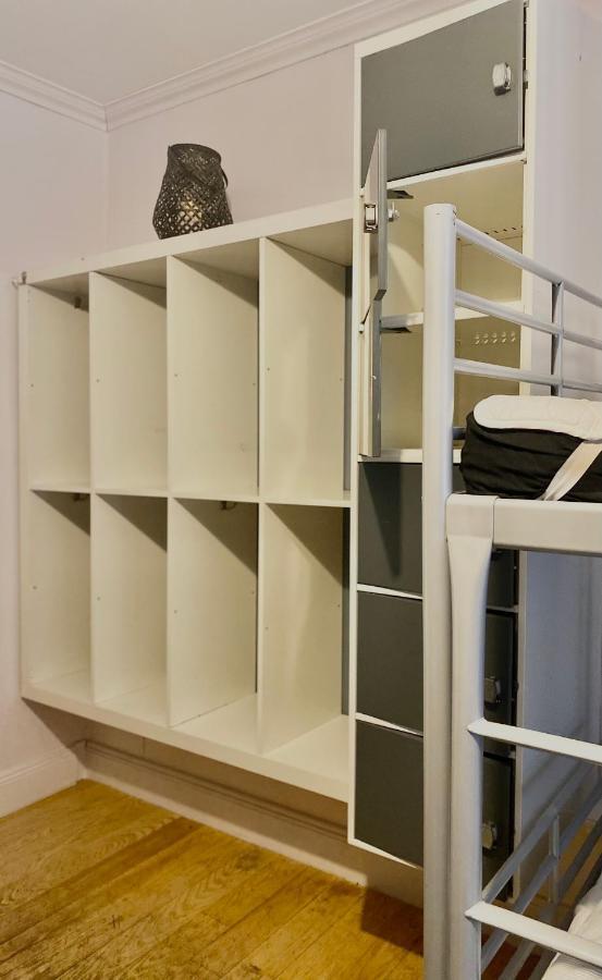 Lilla Brunn Hostel Stockholm Bagian luar foto